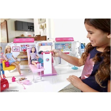 Barbie'nin Ambulansı