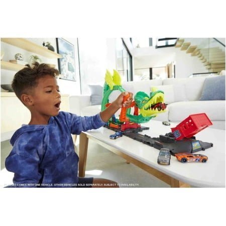 Hot Wheels  Ejderha İle Mücadele Pi̇sti̇ Hdp03